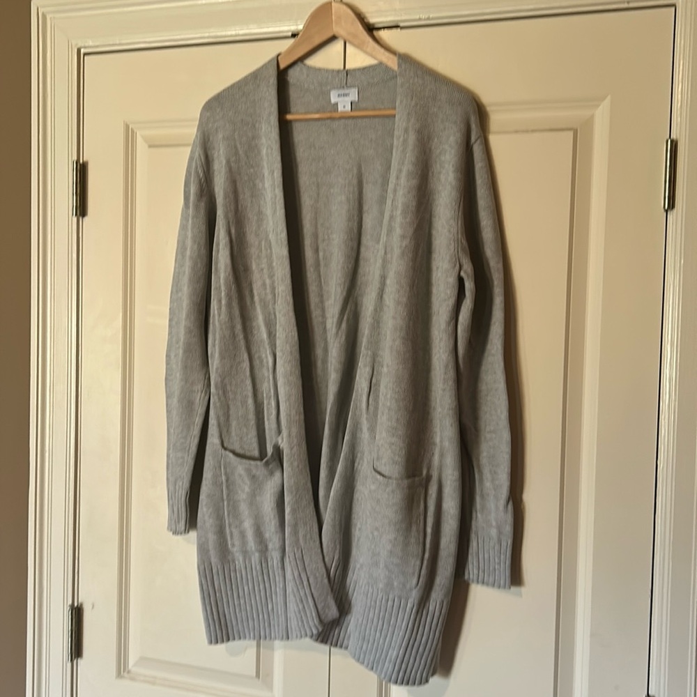 Old Navy gray cardigan